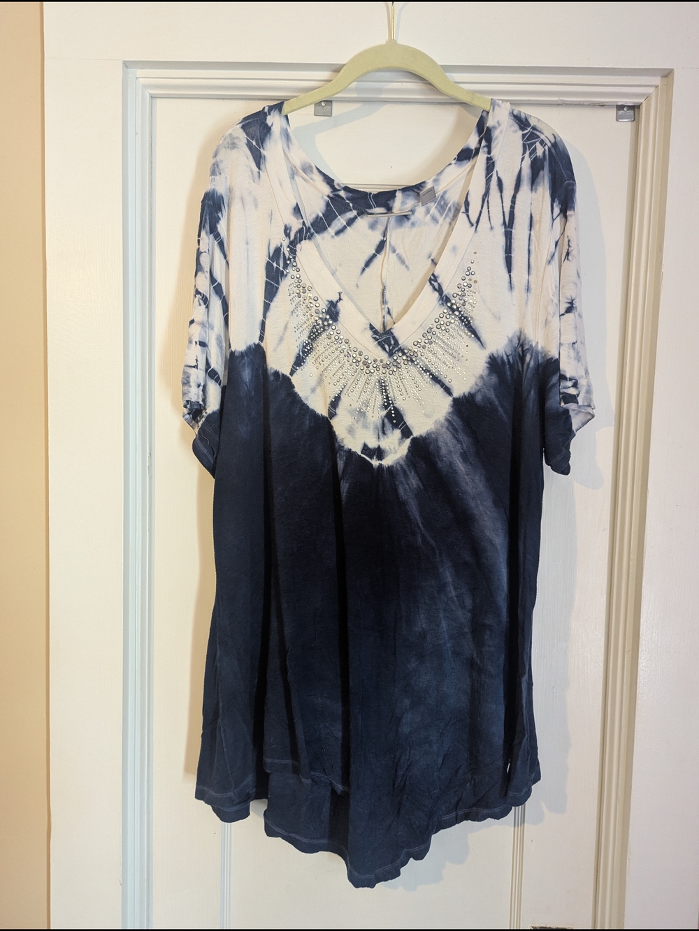 Avenue Navy and White Tie-Dye V-Neck Studded Tunic